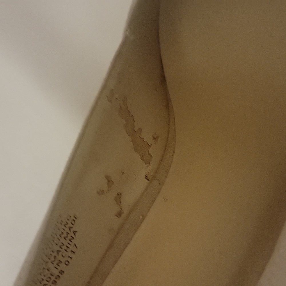 Heels - Picture 3 of 4